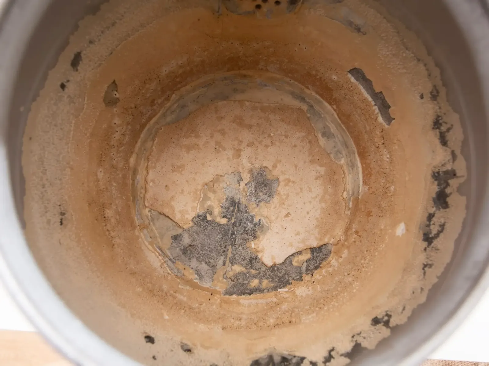 Tackling Hard Water Issues in Spray Tank Mixtures
